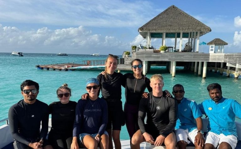 coral-transplant team